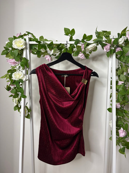 Haut pailleté bordeaux
